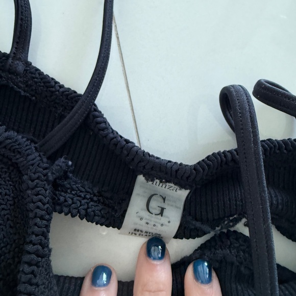 Hunza G Black Bikini - Picture 2 of 3